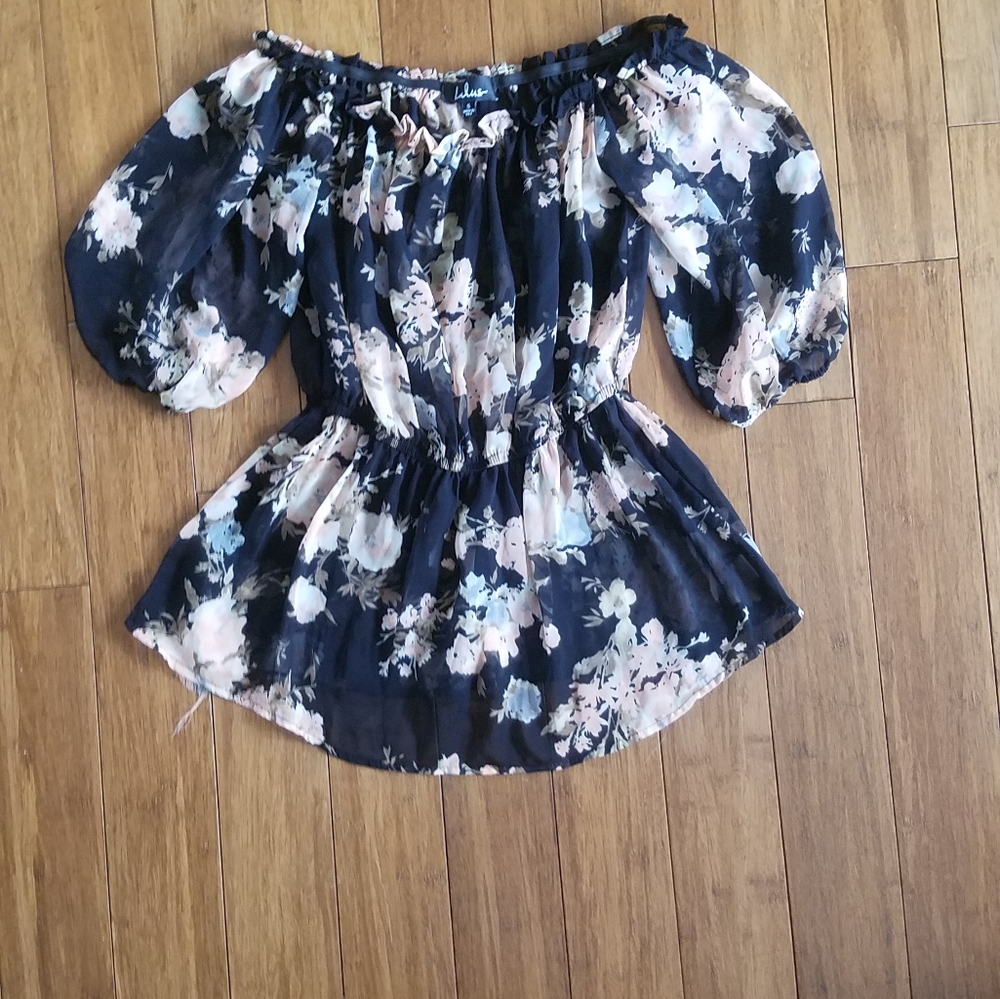 Floral top